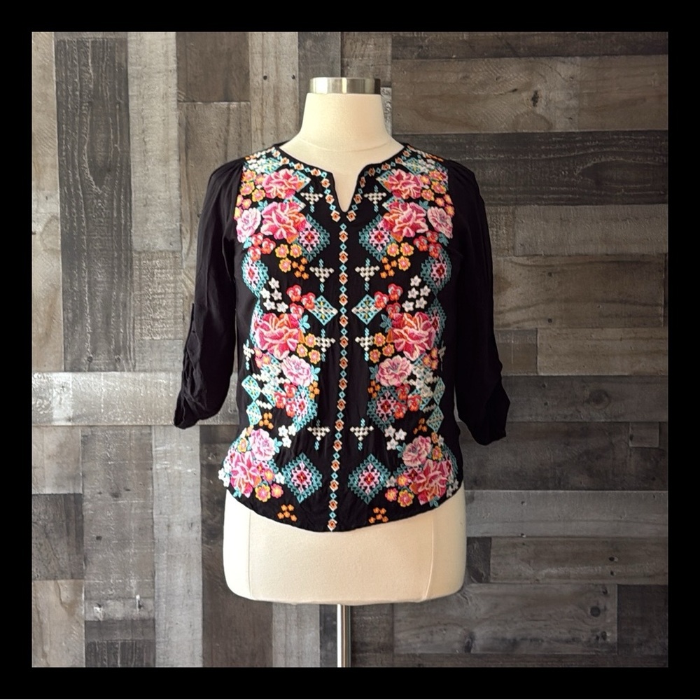 Savannah Jane floral black top small fiesta festival coastal cowgirl resortwear